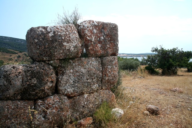 Franchthi - The nearby Macedonian stone watchtower 